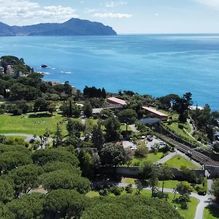 Sopra Il Parco A 2 Passi Dal Mare Privatunterkunft *